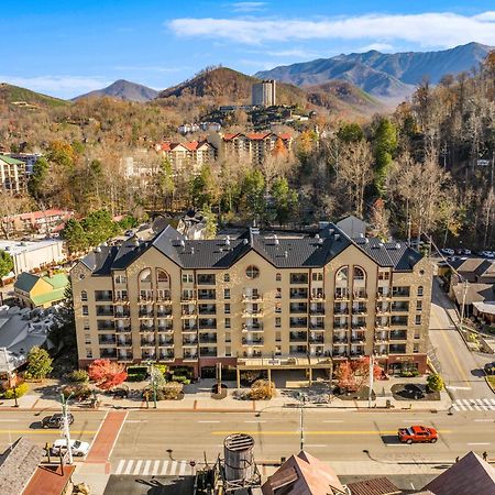 Black Bear Inn & Suites جاتلينبرج المظهر الخارجي الصورة