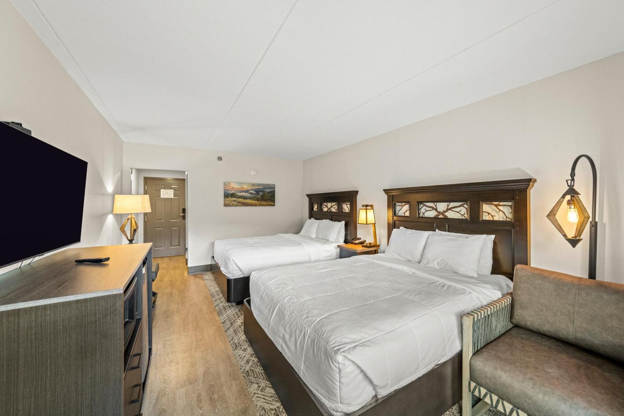 Black Bear Inn & Suites جاتلينبرج المظهر الخارجي الصورة