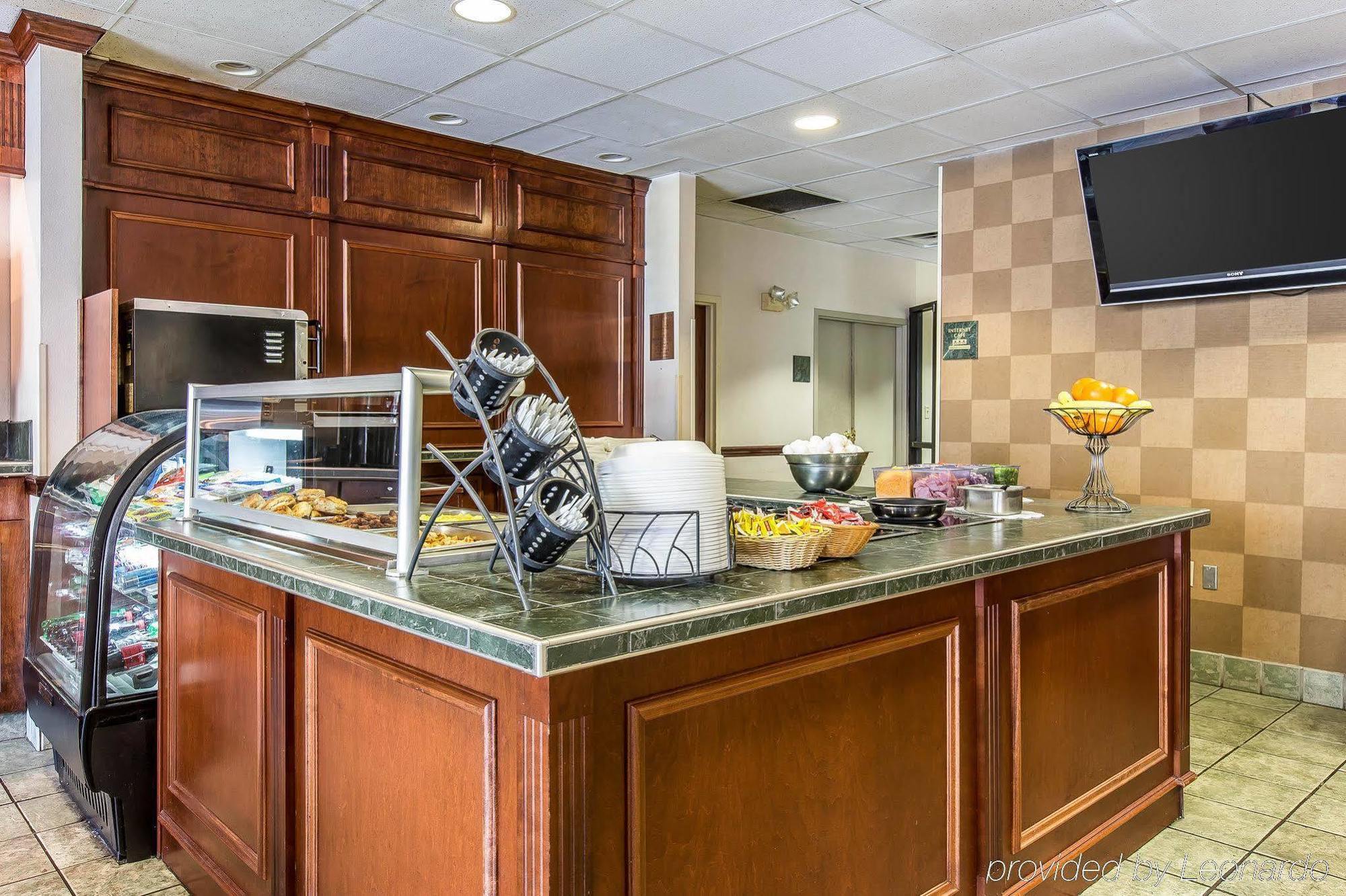 Black Bear Inn & Suites جاتلينبرج المظهر الخارجي الصورة