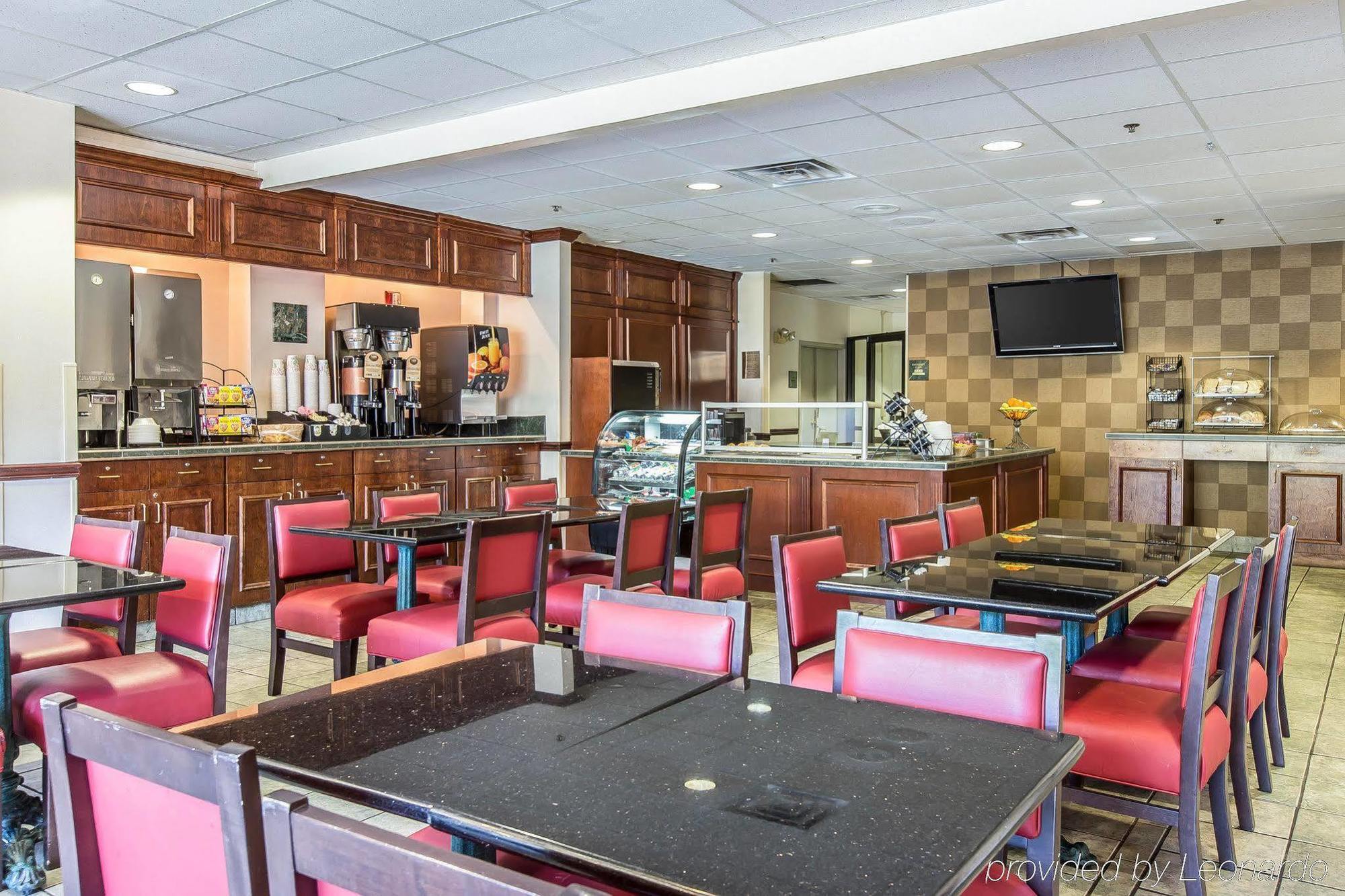 Black Bear Inn & Suites جاتلينبرج المظهر الخارجي الصورة